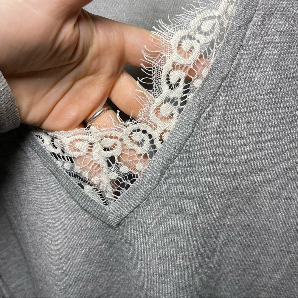 Laura Womens Grey Lace Trim V-Neck long balloon sleeve preppy knit sweater in 3X - Picture 5 of 8